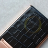  vertu Aster da cá sấu trên tay tại ozy.vn